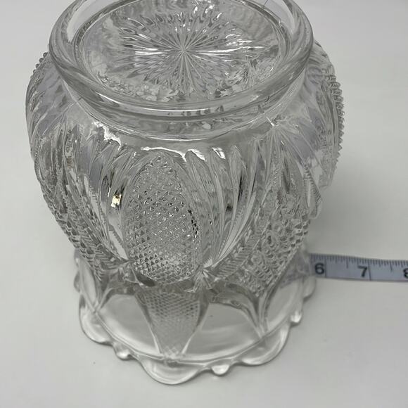 Vintage Early American Pressed Glass biscuit jar- without lid - Picture 7 of 10